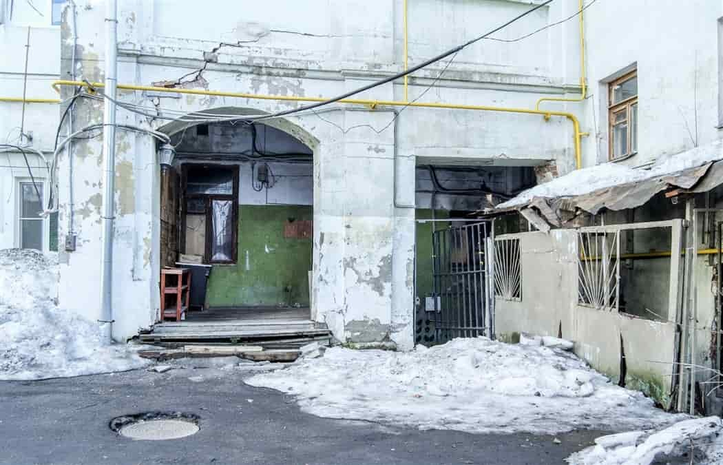 Помещение имеет кадастровый номер, числится как нежилое, этого достаточно для предоставления юр. адреса