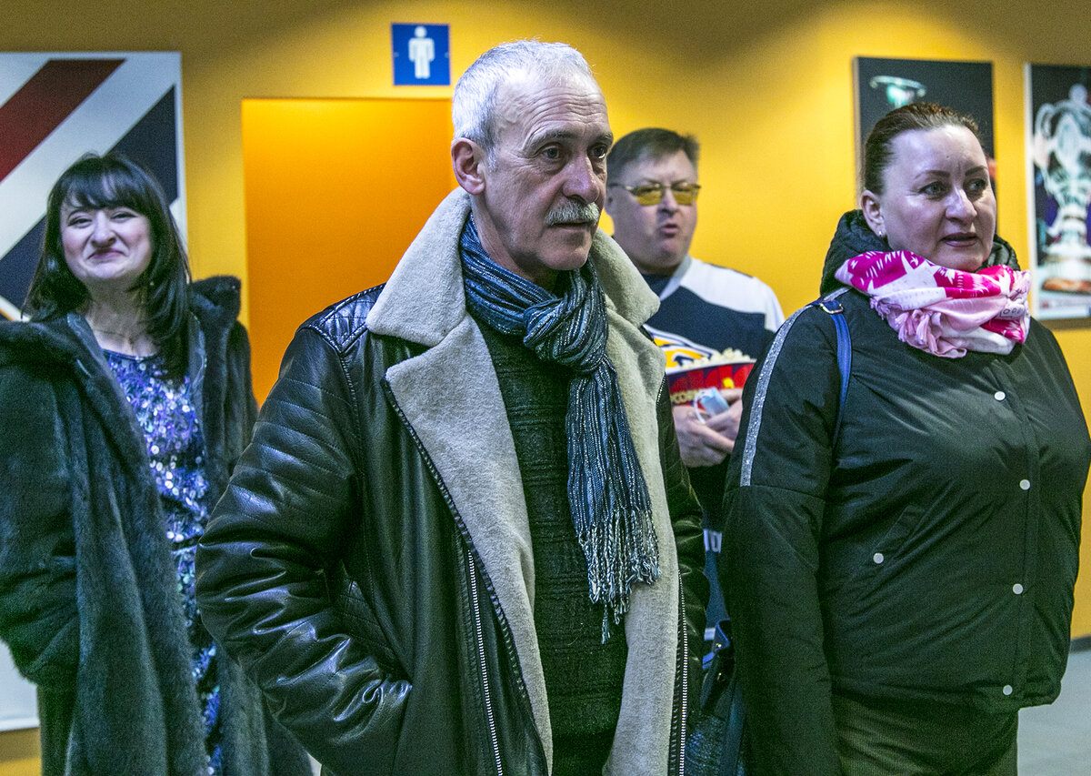 Первые посетители выставки