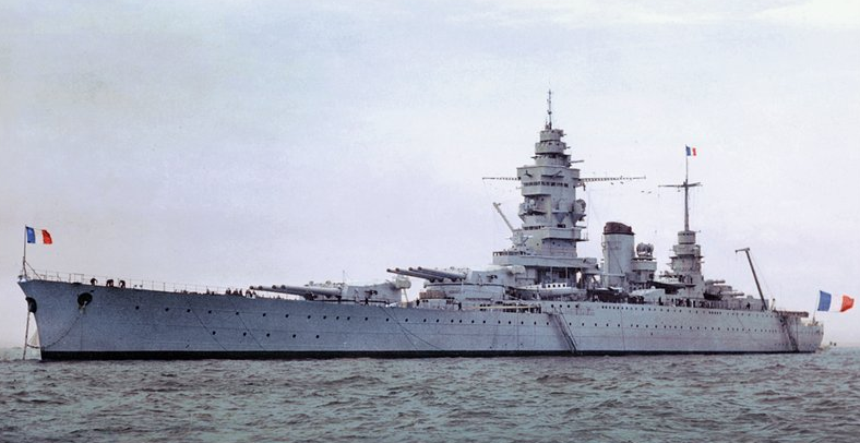 Линейный крейсер (линкор) «Дюнкерк» - основной противник линкоров типа «Витторио Венето»