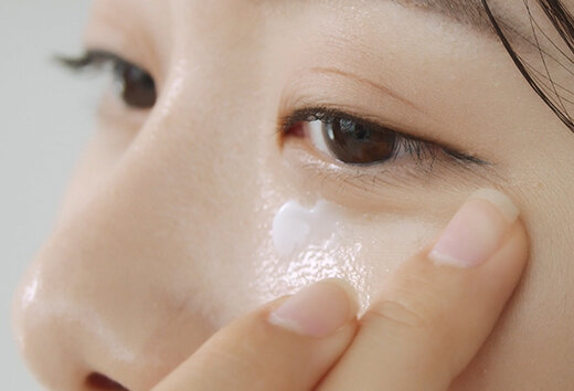 My Skin Solus- CERAPYome Moist on cream.