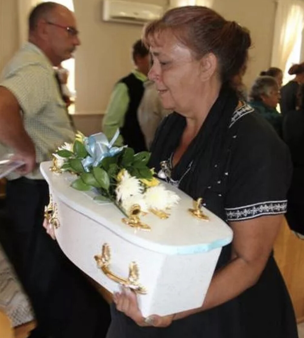 Похороны матери детей