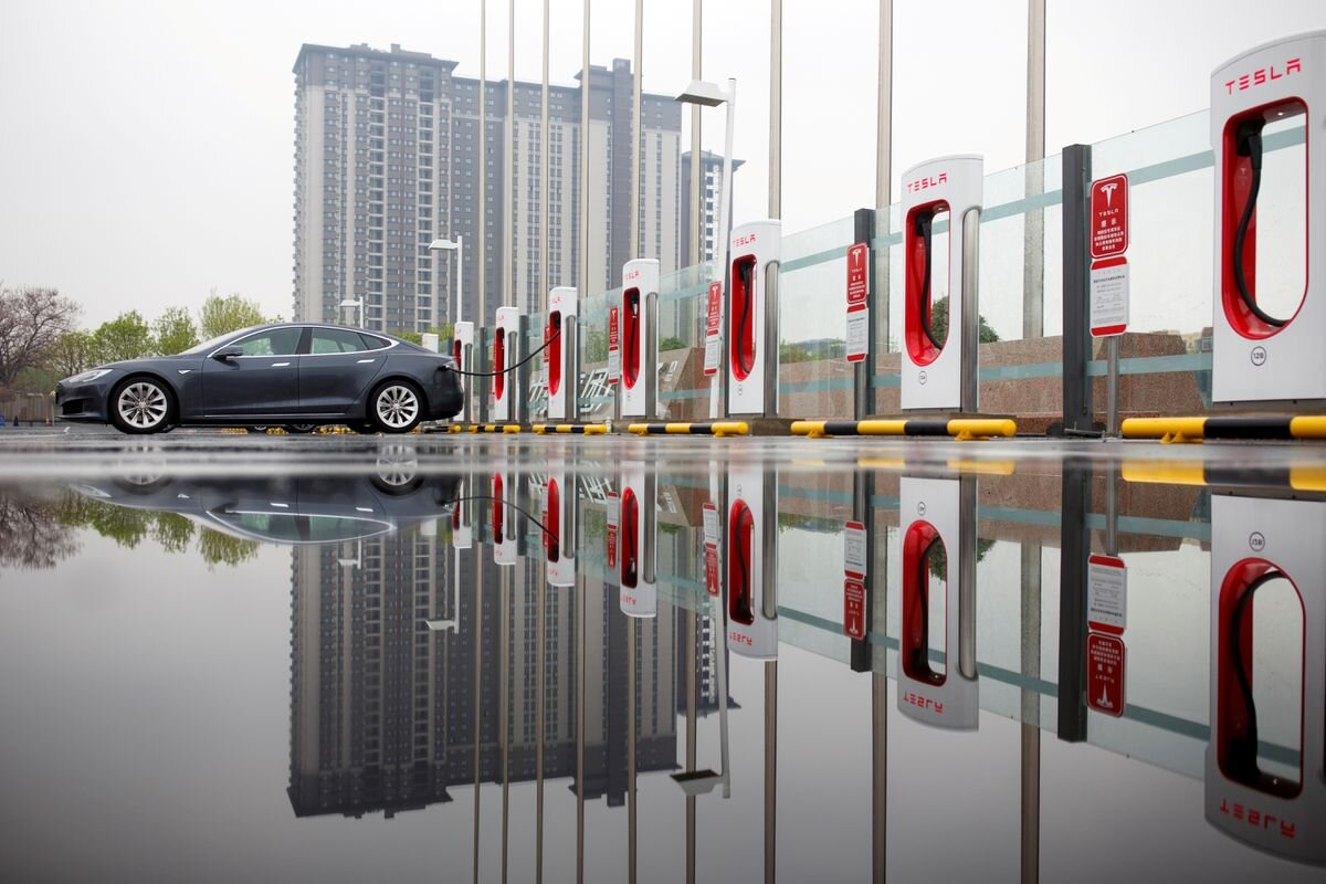Tesla утроила поставки автомобилей китайского производства после модернизации завода в Шанхае