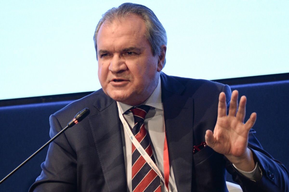    Валерий Фадеев.