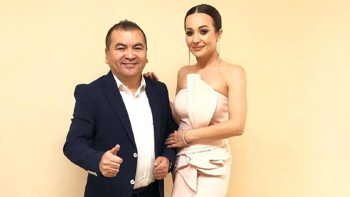    Сейфуллин Жолбарыс с супругой Екатериной:instagram.com/s_zholbarys_official