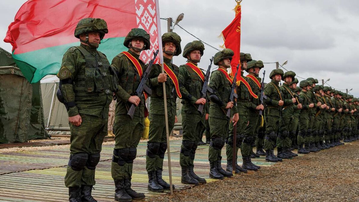    Эксперты оценивают военный потенциал Белоруссии в контексте стоящих перед оборонной доктриной Союзного государства задач.