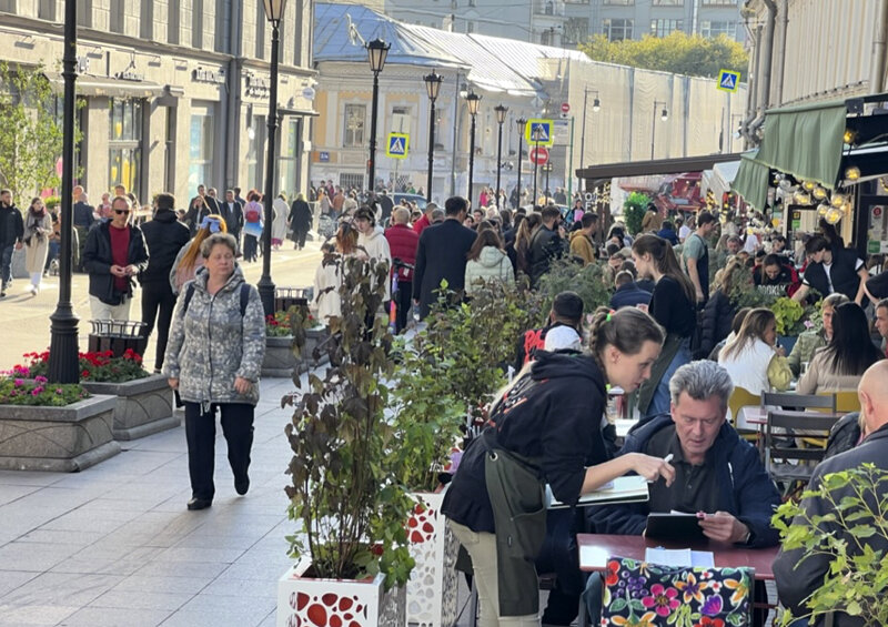    Психолог Валерий Ивановский рассказал, почему нас так волнуют чужие мнения и оценки, как на них реагировать