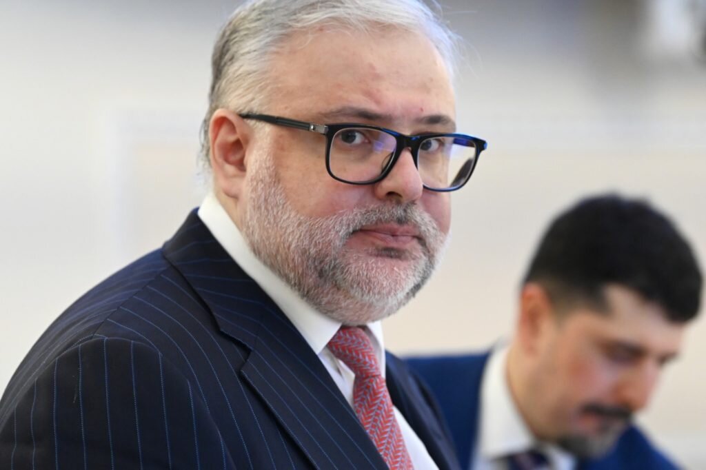    Экономист Михаил Хазин. Сергей Пятаков / РИА Новости