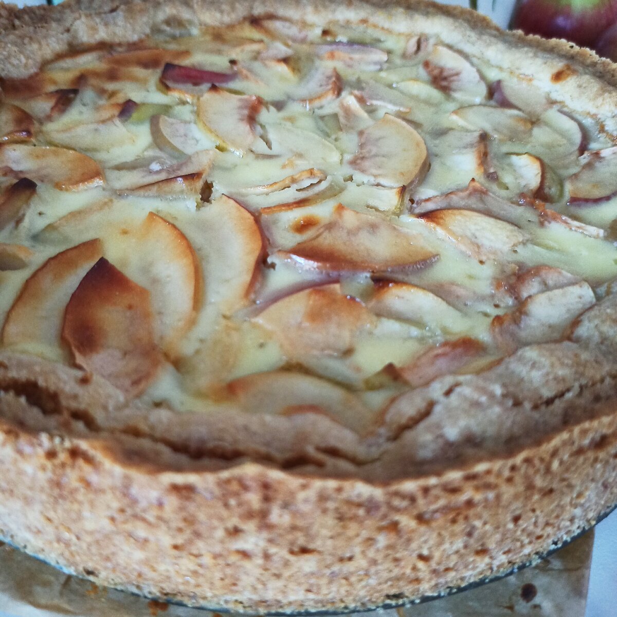 Яблочный пирог в разрезе