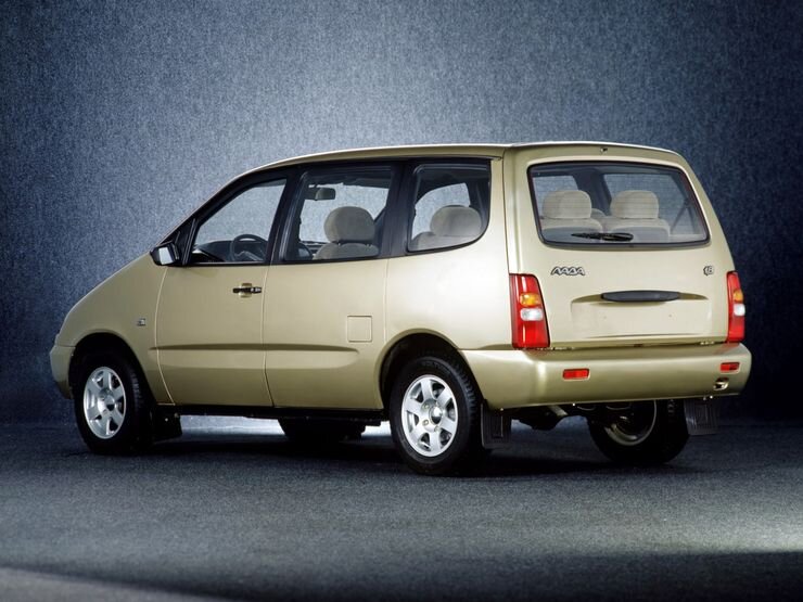 Lada (ВАЗ) 2120 (Nadezhda) (2)