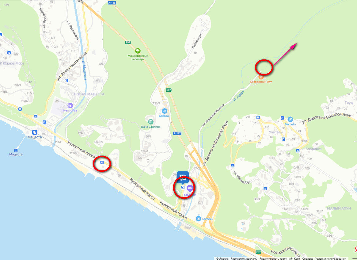 Скрин карты. По правому берегу реки Агур нужно двигаться до входа в парк "Агурские водопады"