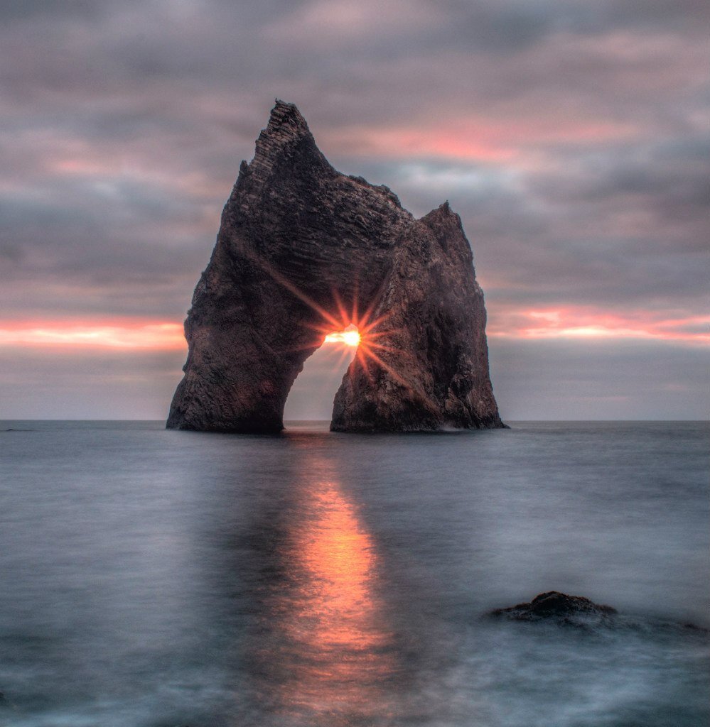 «Золотые ворота» в окрестностях Карадага. Фото из открытых источников.