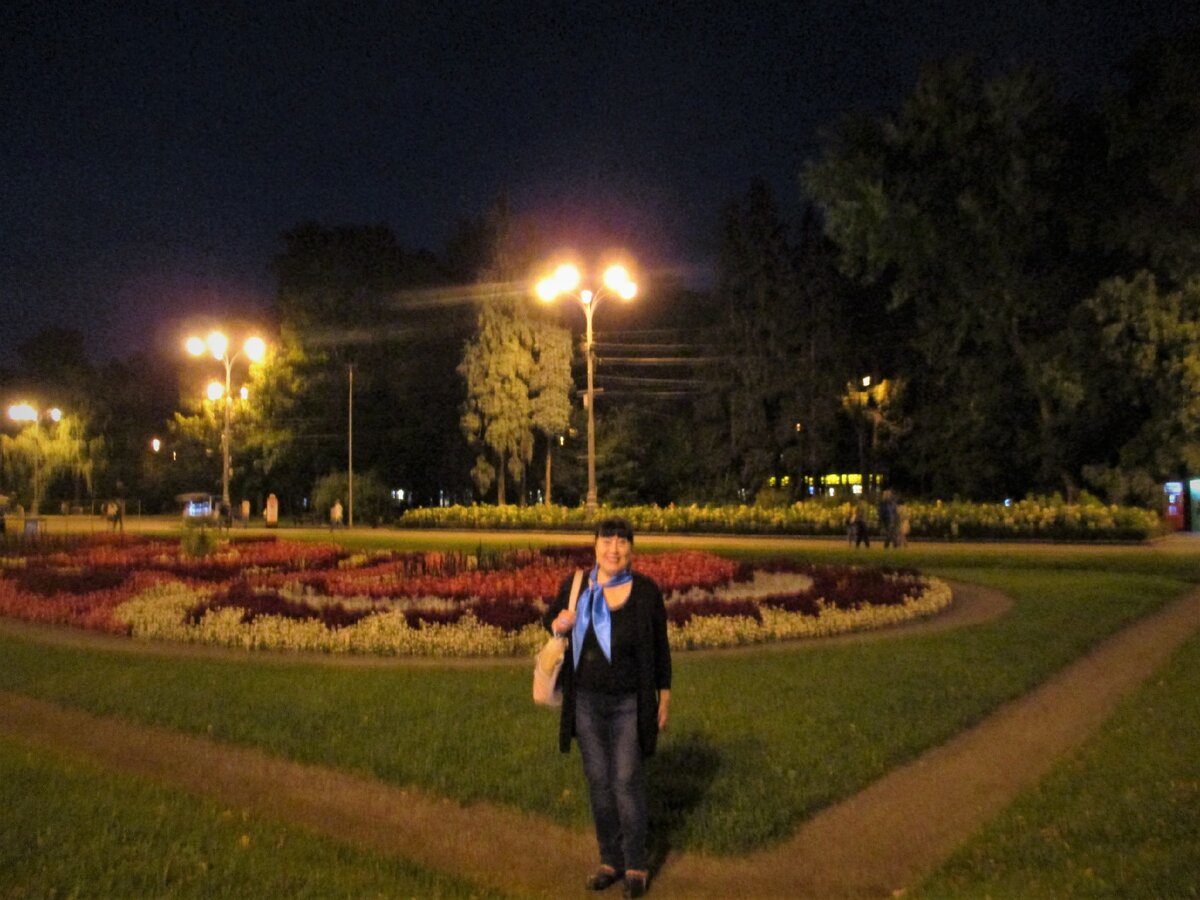 Сокольники     хороши   всегда, в любое время года  и в любое время суток.    ФОТО  МОЕ.