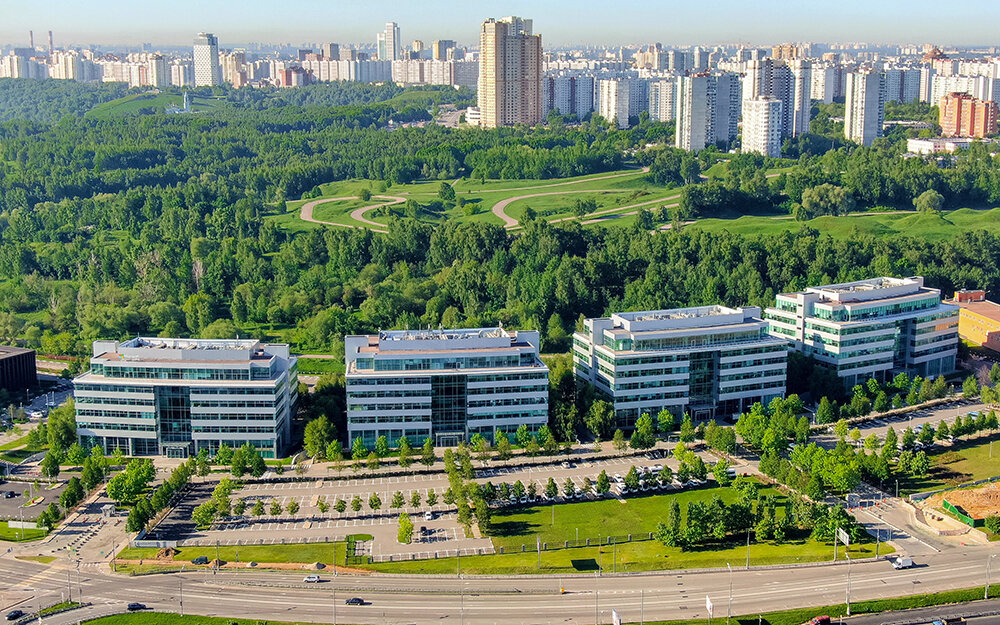 Бизнес крылатское. Бизнес-парк Крылатские холмы. Крылатские холмы офис. Крылатское Хиллс. БЦ Крылатские холмы Москва.