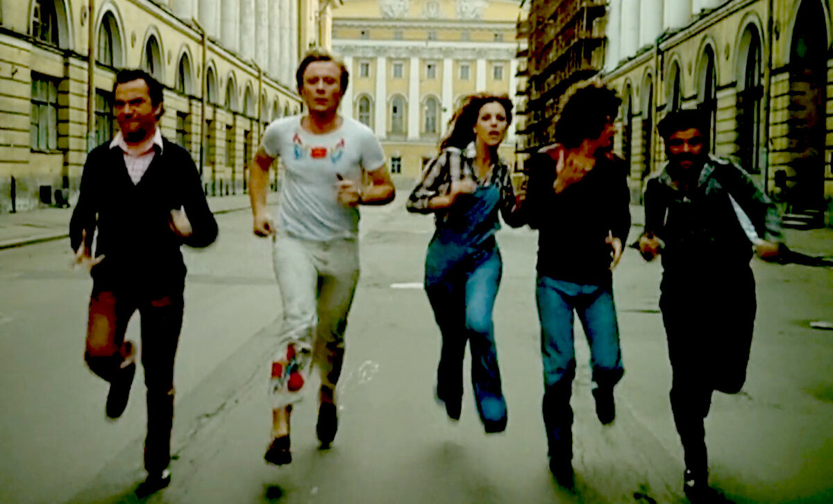 Невероятные приключения итальянцев в россии фильм 1973 лев. Итальянцы в россии ургант. Итальянцы спорят. Невероятные приключения итальянцев в россии (1973). Что делают итальянцы в 12 часов.