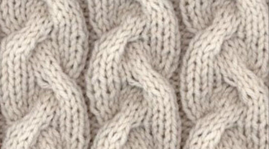 Рельефная тройная коса