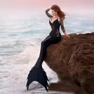 Это русалка.