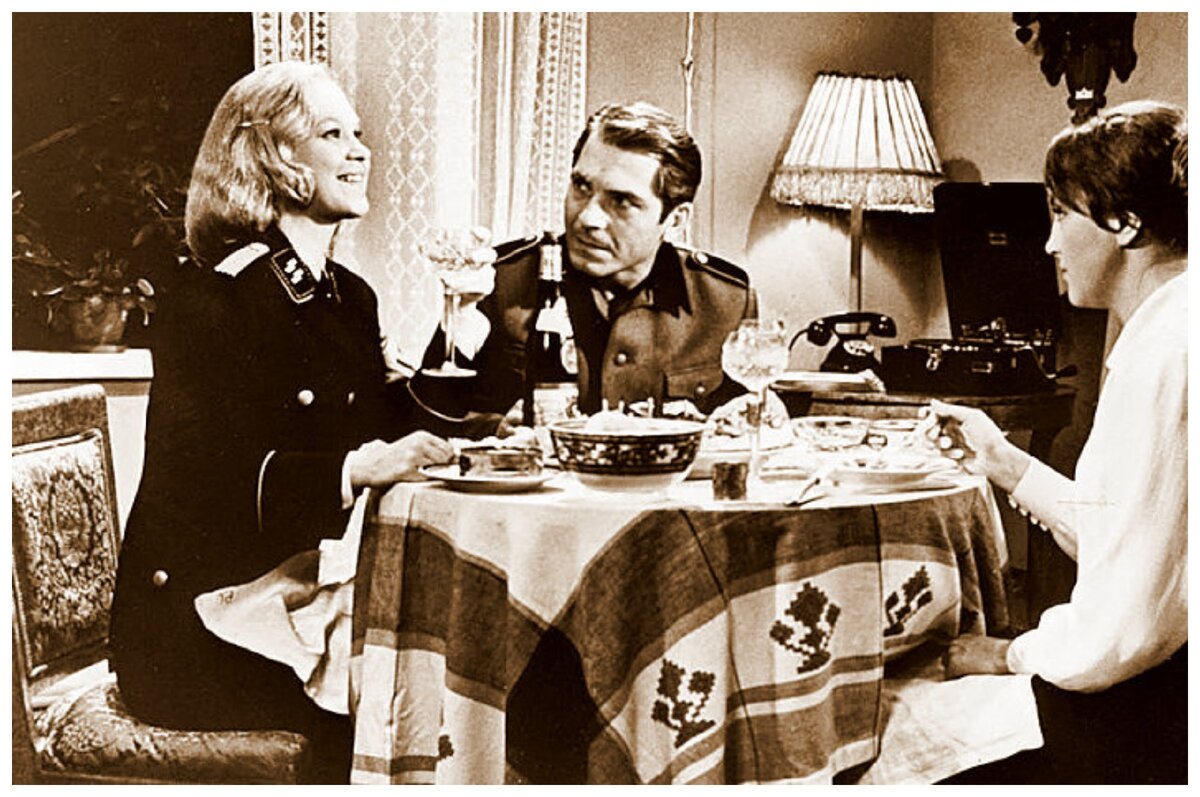 кадр из фильма «Семнадцать мгновений весны»