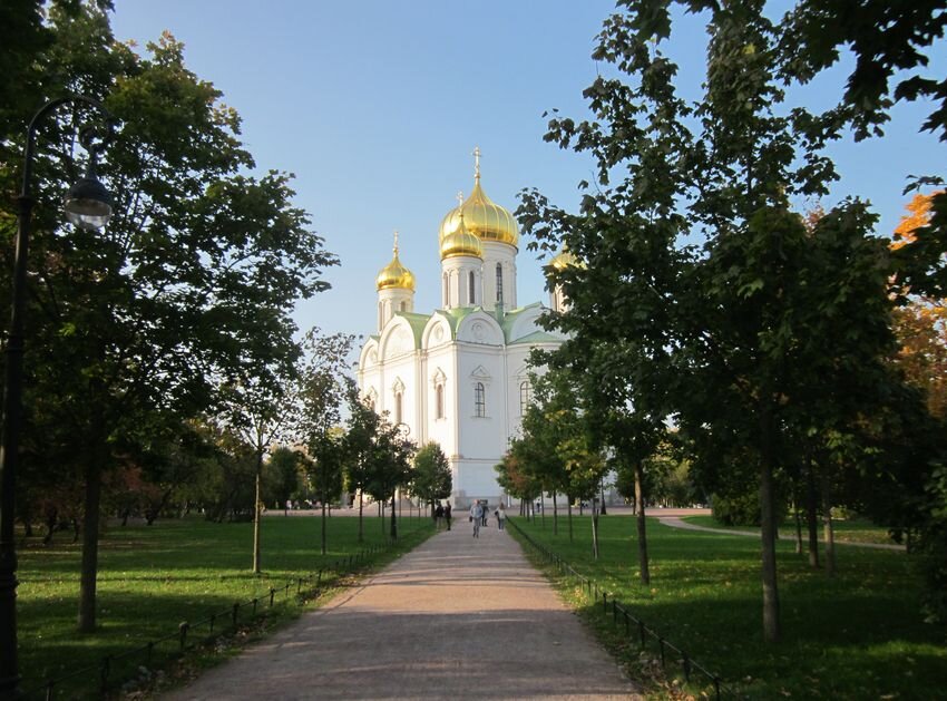 Дорога к Храму. Екатерининский собор в Пушкине после восстановления. Сентябрь 2020г.