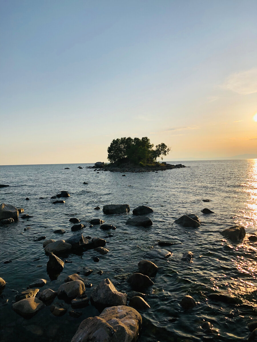 Вид на необитаемый остров