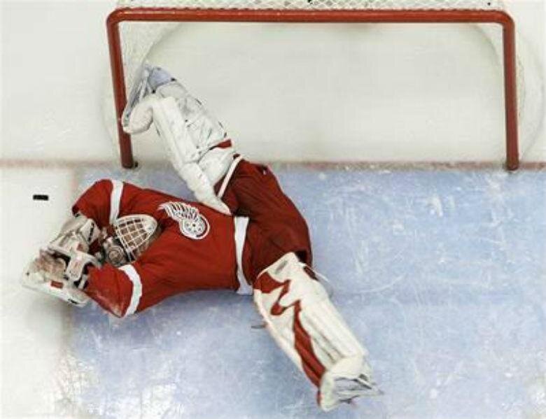 отбить шайбу любой ценой это Доминик Гашек - фото открытый доступ