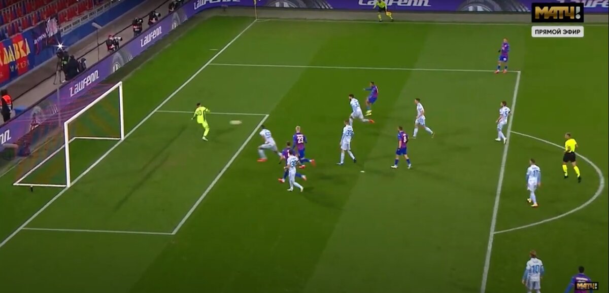 Момент Эджуке. Скриншот с видео matchtv.ru 2/2
