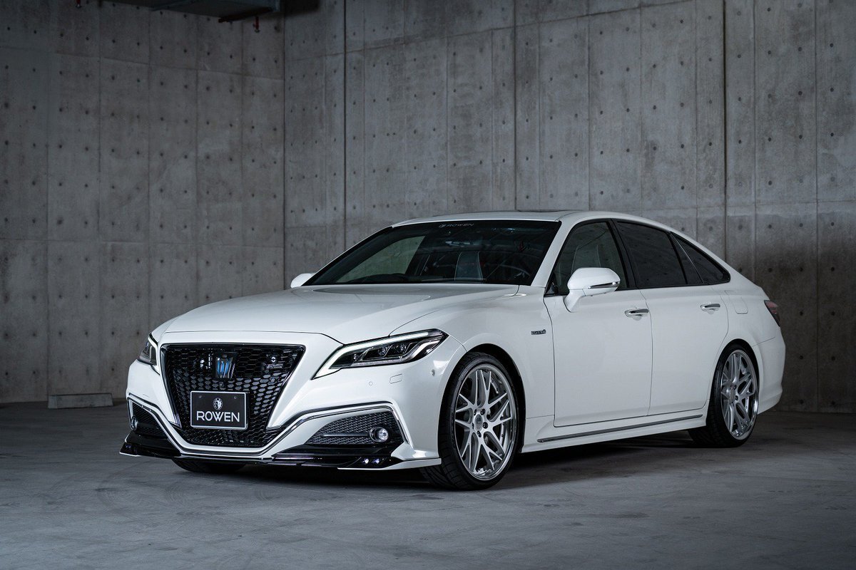 Toyota Crown 2018