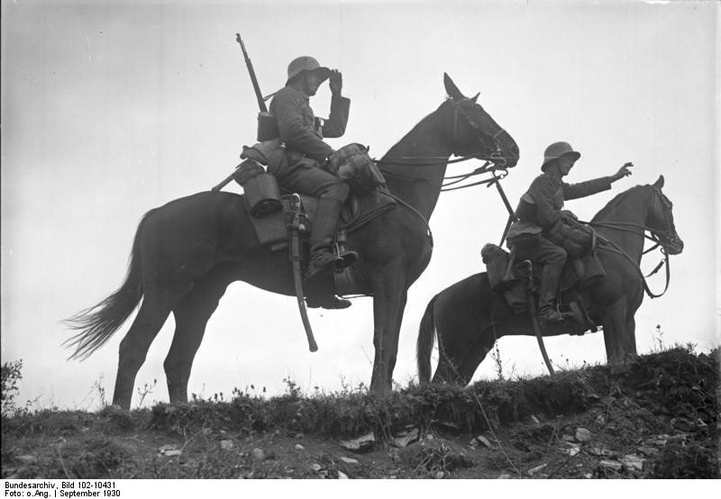 В рейхсвере было семь «общих» и три «кавалерийские» дивизии.