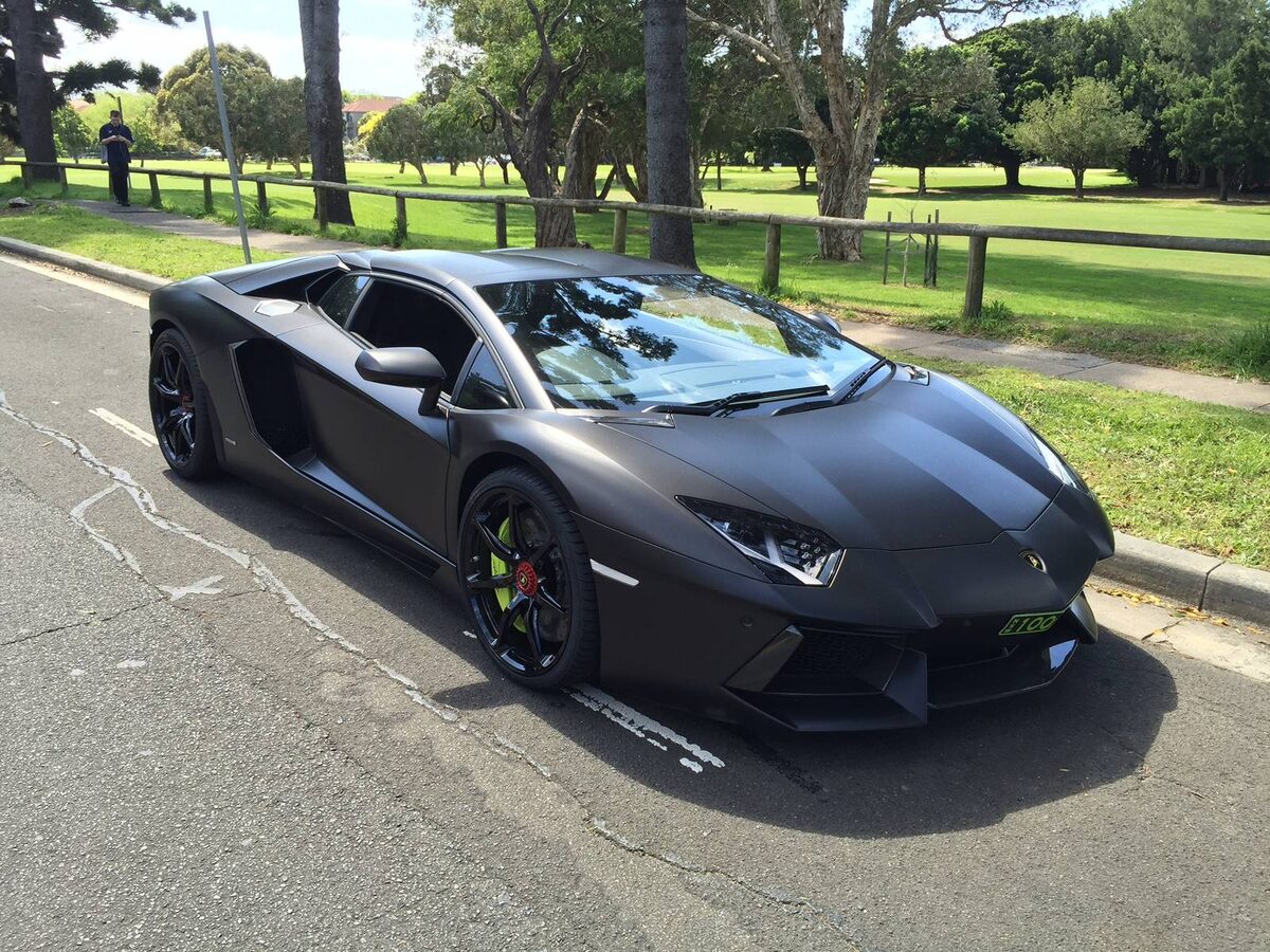 Lamborghini Aventador S- 20 млн.р