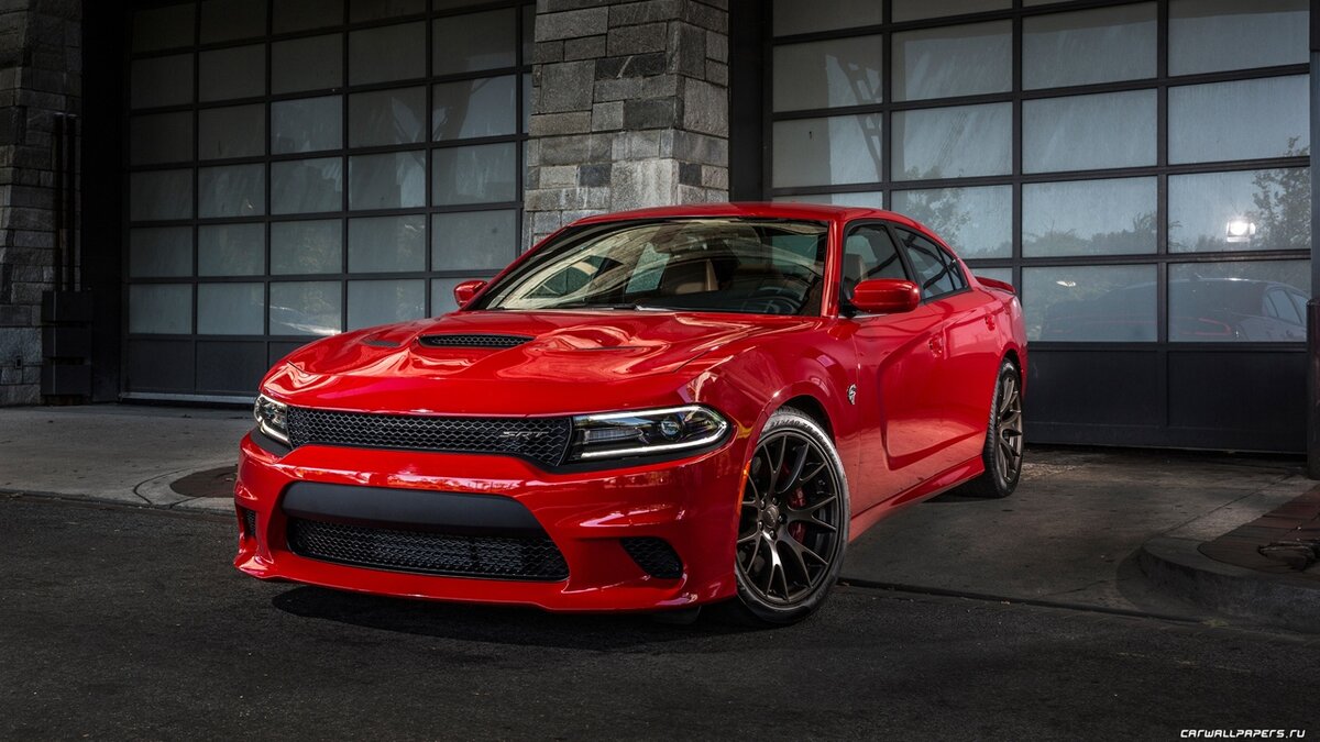 Dodge Charger SRT Hellcat (707 л.с., 880 Нм)