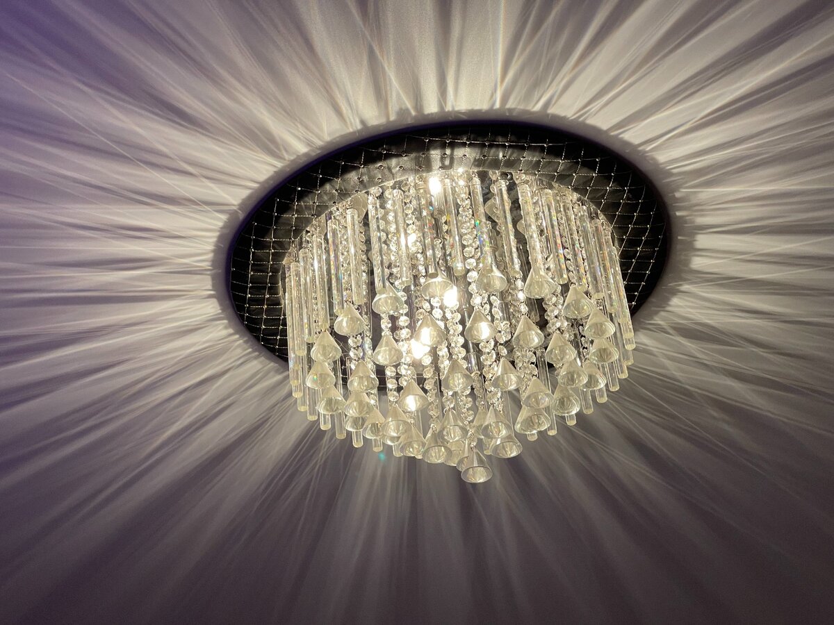 как почистить люстры и избежать пыли!. как подобрать плафон для люстры взамен разбитого. помыть плафоны люстры. светильник роса алюминиевый. как помыть хрустальную люстру.