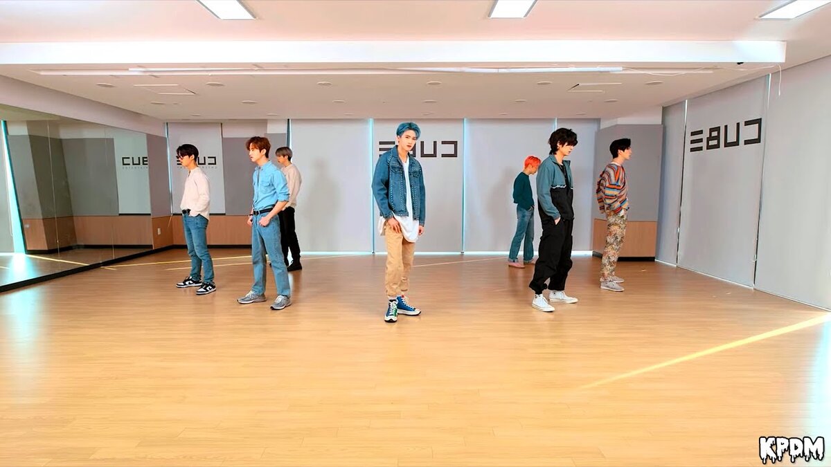 кадр из dance practice