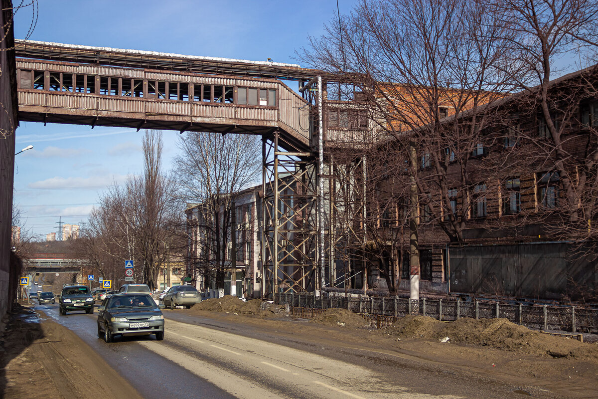 Спустя 27 лет на Орловском шоссе о трамвайчике практически ничего не напоминает...