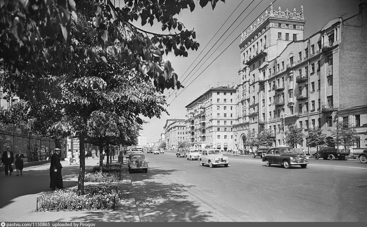 Проспект Мира, 38: каково жить в доме, в котором располагается вход в метро  | О Москве нескучно | Дзен