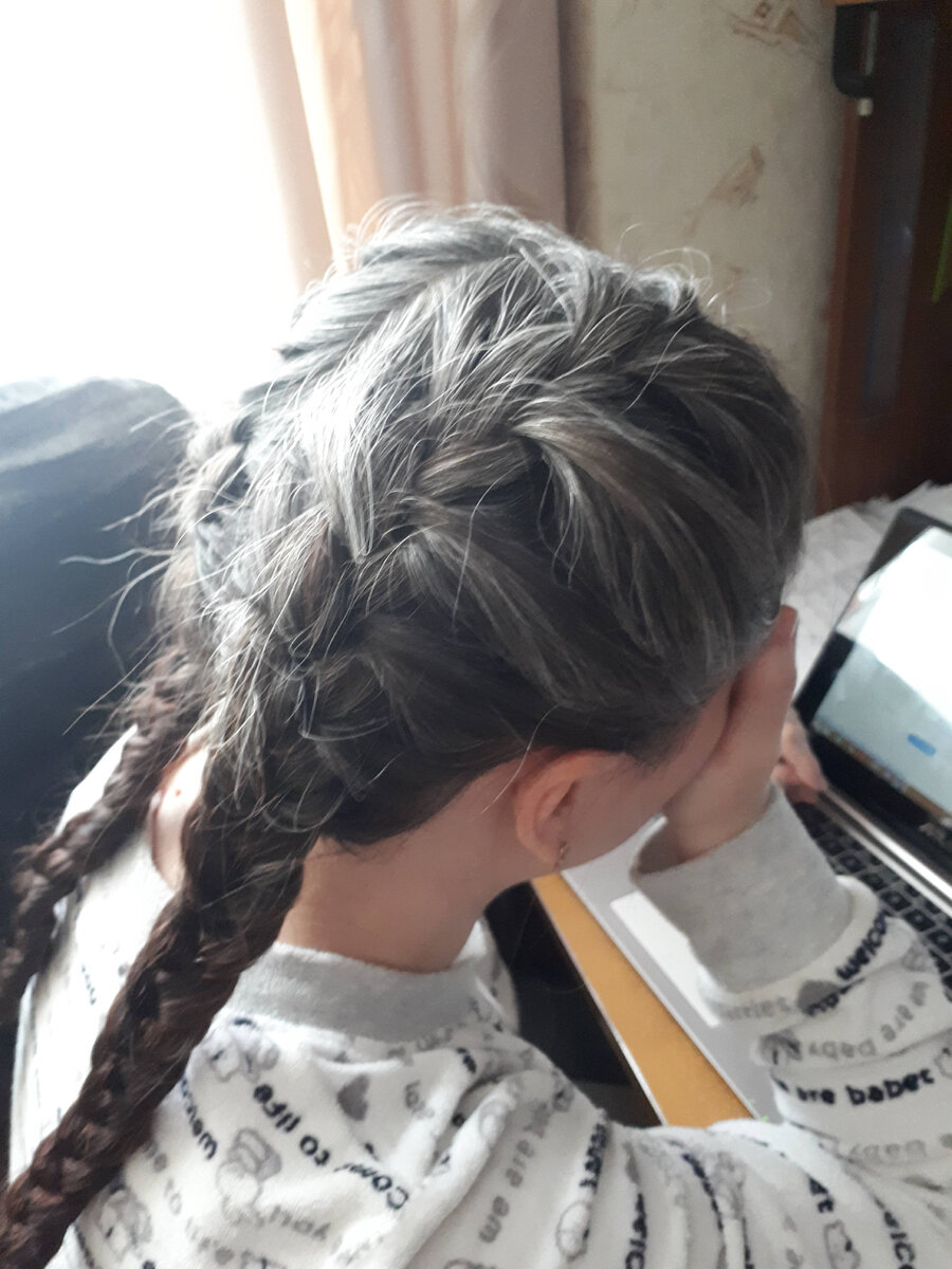 Вот так вот счастье порой ждёшь-ждёшь, а оно и не случается