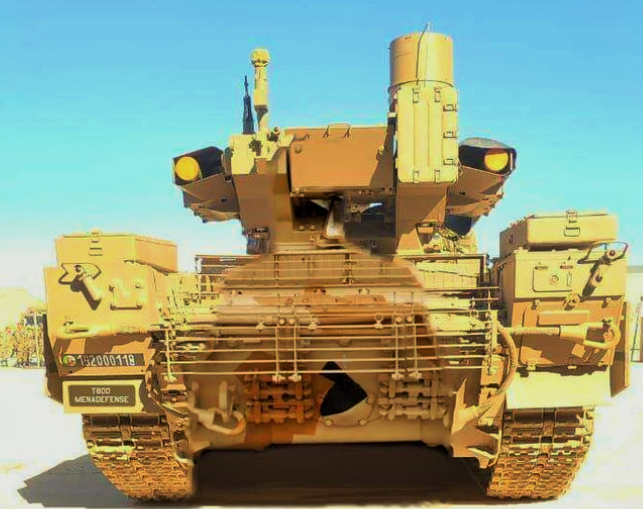 БМПТ-72 в пустынном камуфляже вскоре после прибытия на гостеприимную алжирскую землю. Фото твиттер МО Алжира.