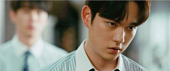 Кадр из дорамы Чхве Кю Джин