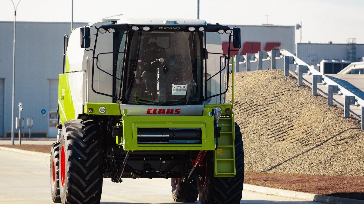 Производство зерноуборочного комбайна CLAAS TUCANO 