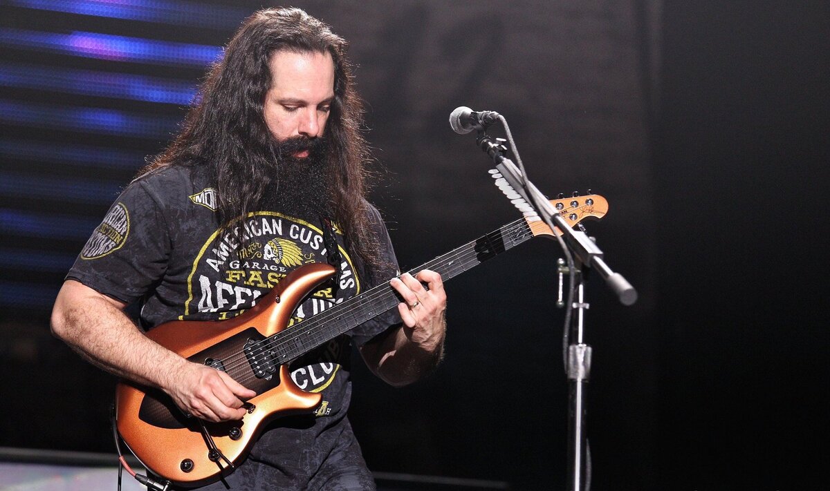 Джон Петруччи. Изображение взято из открытых источников интернета.