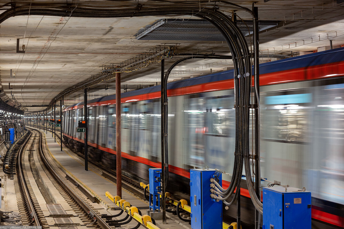 Метро кунцевская. Станция Кунцевская. Поезд метро Москва на Филёвской линии Кунцевская - Международная. Кунцевское метро нет поездов. Волгоград метро Черноморская.