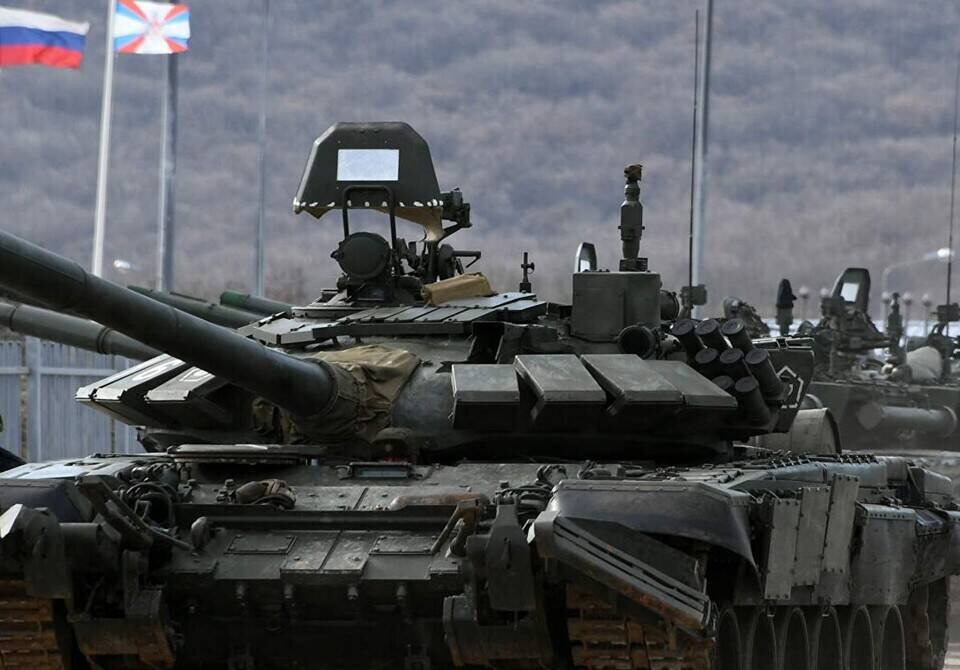 Последние новости из Украины указывают на продолжение российской специальной военной операции, призванной установить мир на территориях Донецкой и Луганской народных республик (ДНР и ЛНР). Для этого президента РФ Владимир Путин приказал войскам наносить точечные удары по военным объектам и соответствующей инфраструктуре, которая располагается на украинской земле. При этом гражданские объекты находятся вне обстрелов.