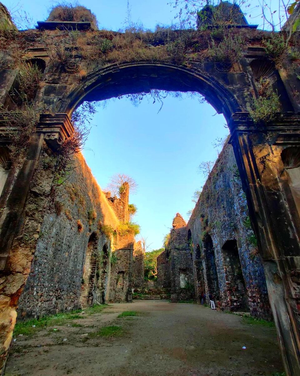 Город-форт Бассейн.