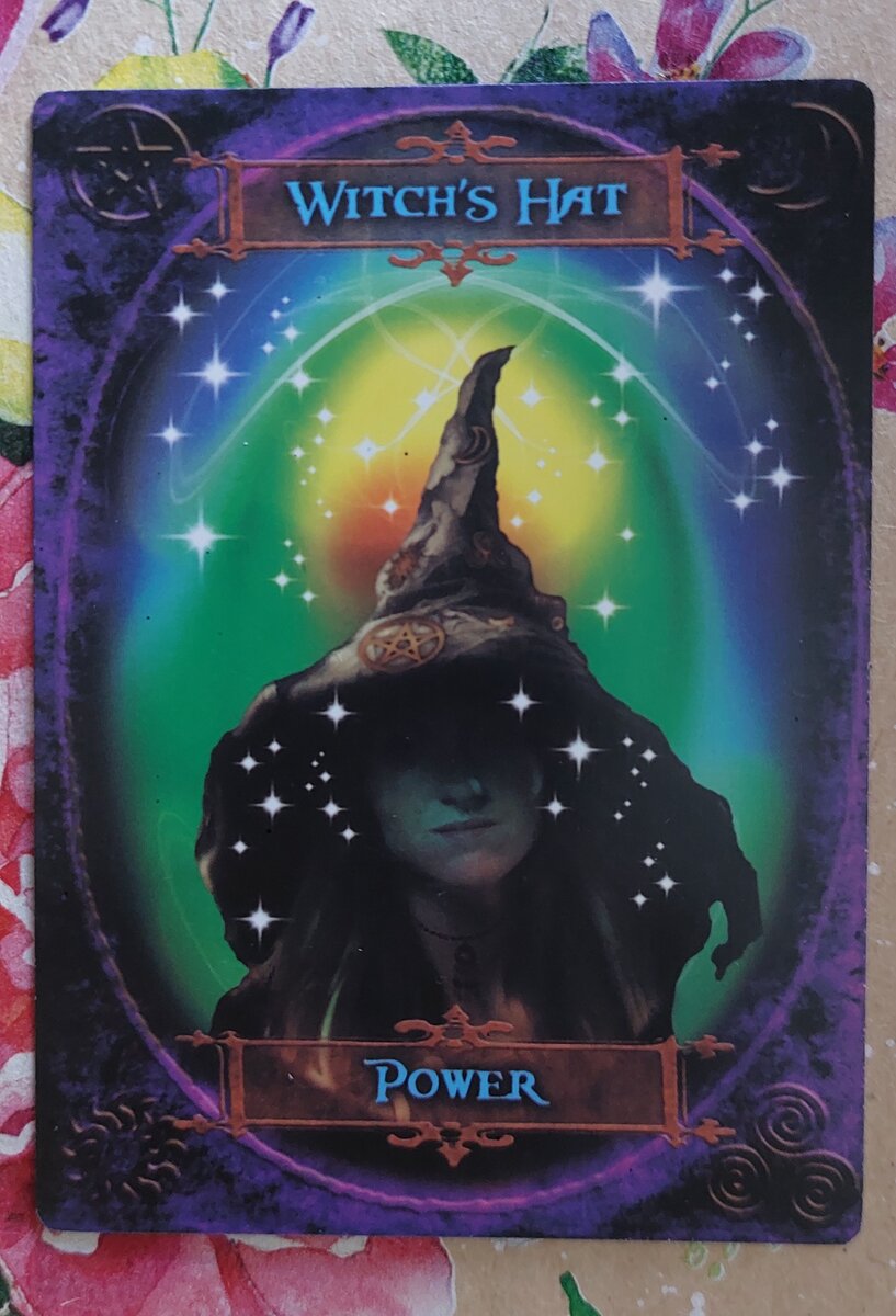 Колода: "Witches' Wisdom Oracle Cards" by Barbara Meiklejohn-Free and Flavia Kate Peters  