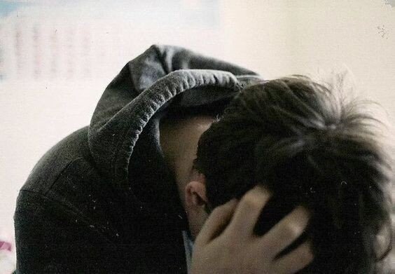 Таня больше не разыскивала брата по дурным компаниям, он сам возвращался когда вздумается.                                          (Pinterest)