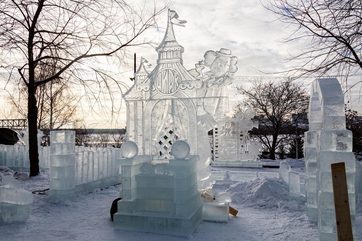 ледовый городок на набережной