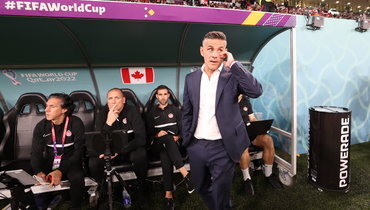 «У тебя есть язык, но есть ли яйца?» Тренер Канады взбесил хорватов — местный таблоид опубликовал его голое фото  📷
