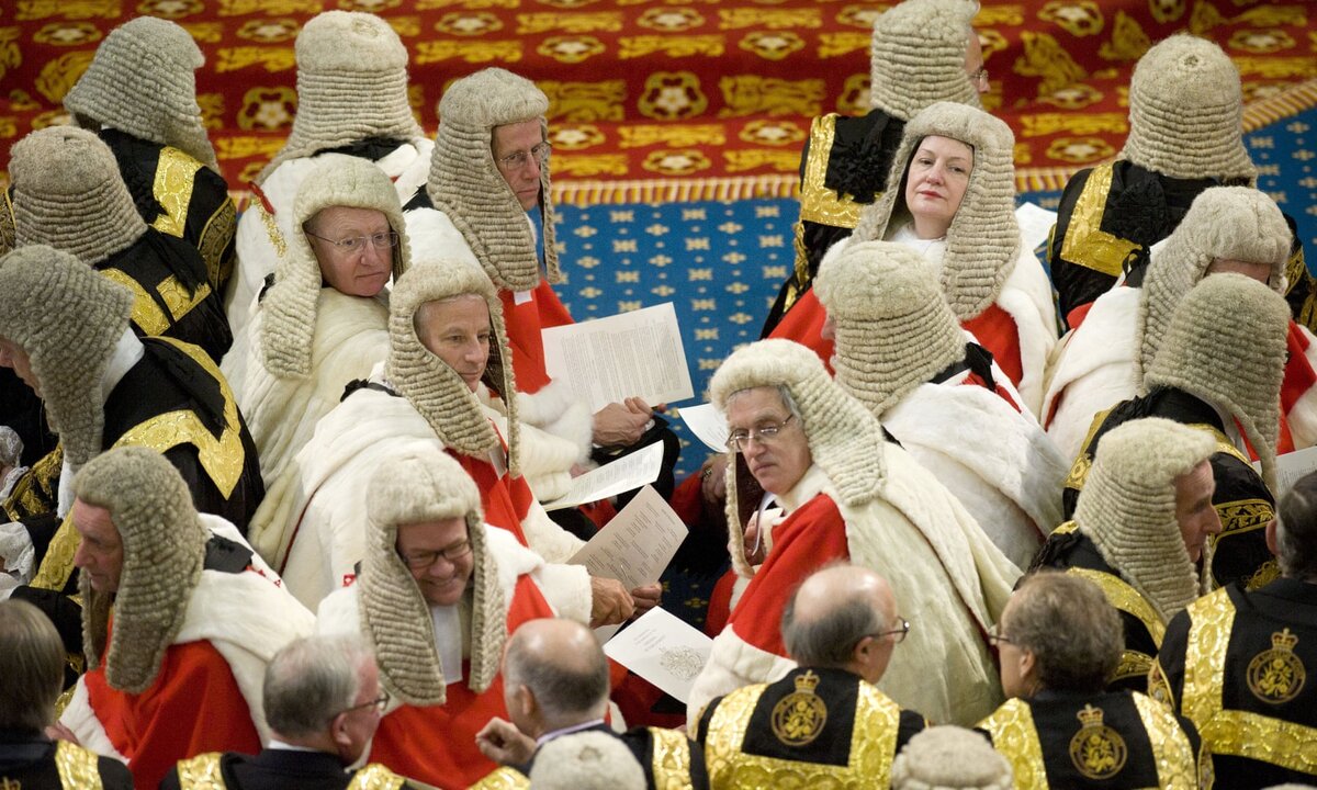 Члены парламента Великобритании (theguardian.com)