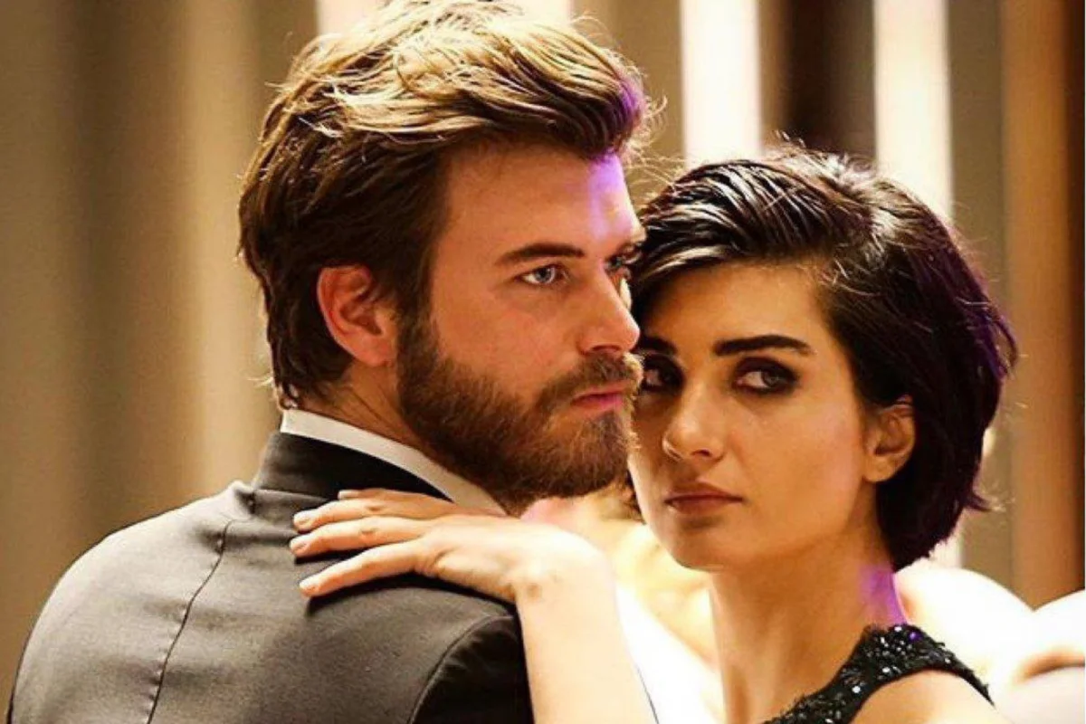 Джесур и красавица. Джесур и красавица. И. Джесур и красавица. Джесур и сюхан.