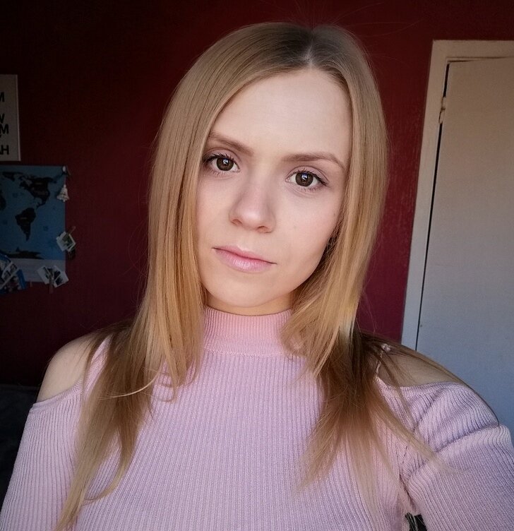 Отсутствие макияжа