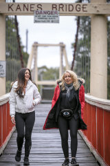 Friends Catherine Cervasio and Helen Reizer take long walks by the Yarra for social connection during isolation and say they feel far better for it.CREDIT:EDDIE JIM