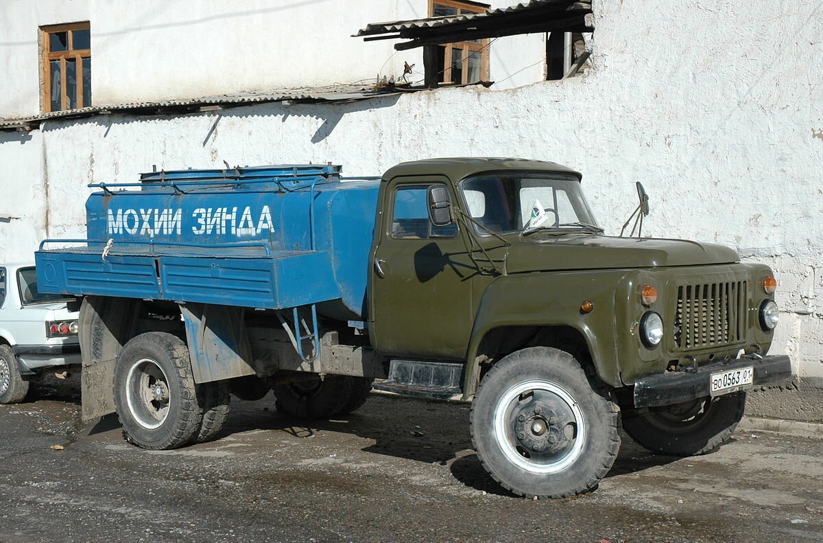 Грузовик ГАЗ 53 12